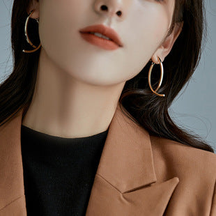 Fashion Explosions European and American Fashion Metal Style Geometry Gap Earrings Large Circle Distinctive Niche All-match Ear Jewelry Women