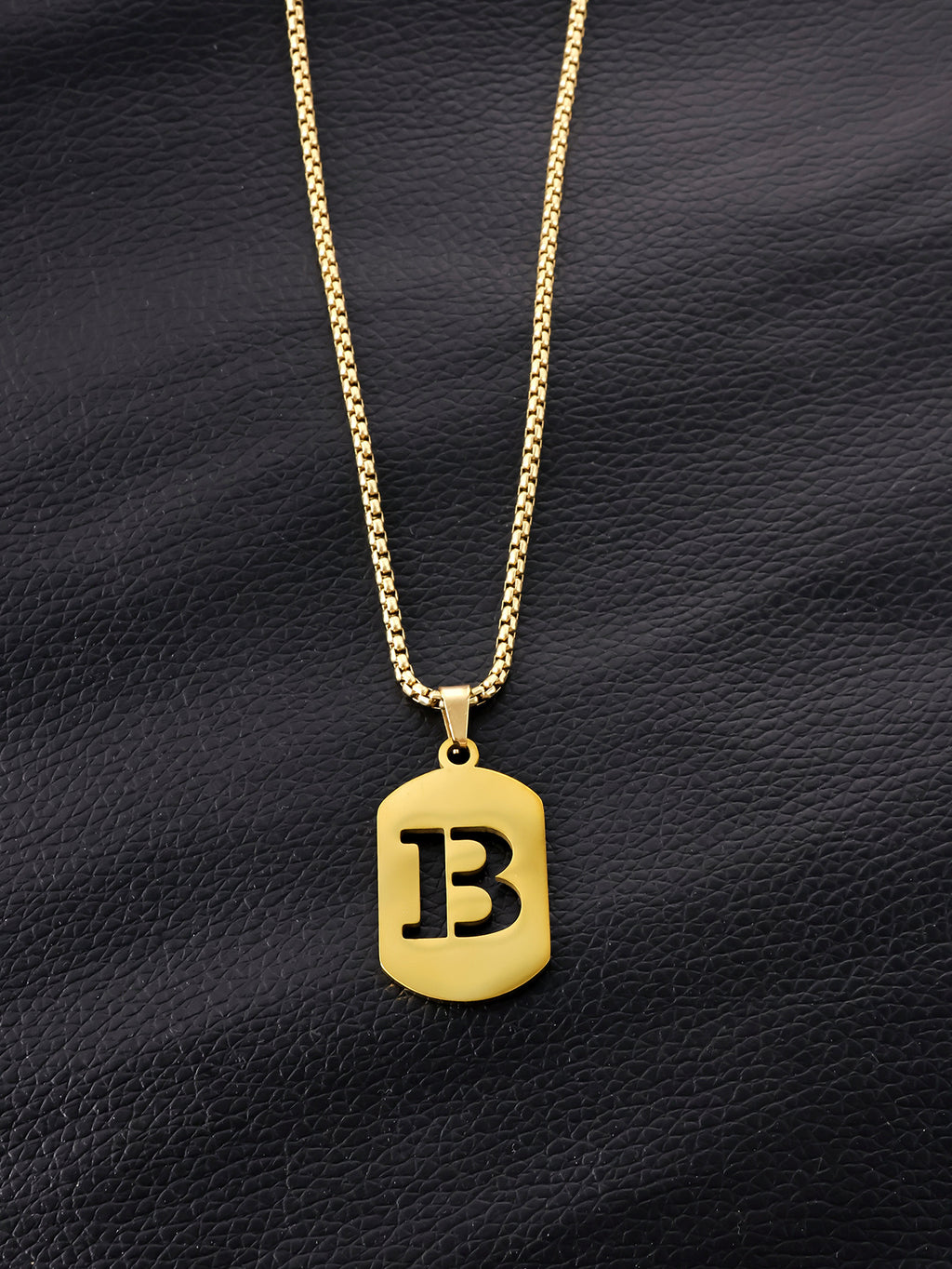 Europe and the United States cross-border hot 26 words English letter necklace fashion temperament Joker exquisite hanging jewelry factory wholesale
