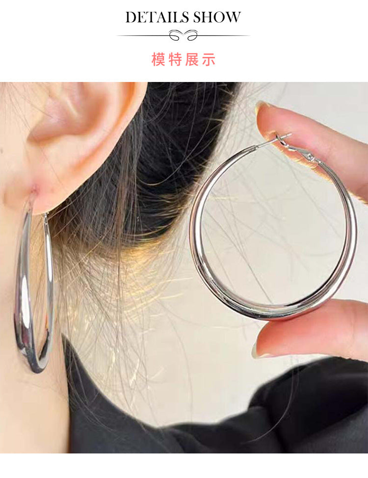 Fashion Explosions European and American Fashion Metal Style Geometry Gap Earrings Large Circle Distinctive Niche All-match Ear Jewelry Women