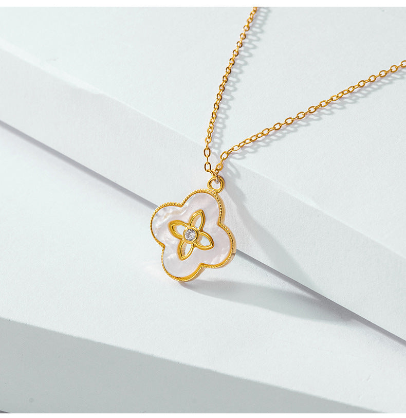 Cross-border hot selling fashion four-leaf clover pendant micro-inlaid zircon turquoise white fritillary necklace female clavicle chain pendant wholesale