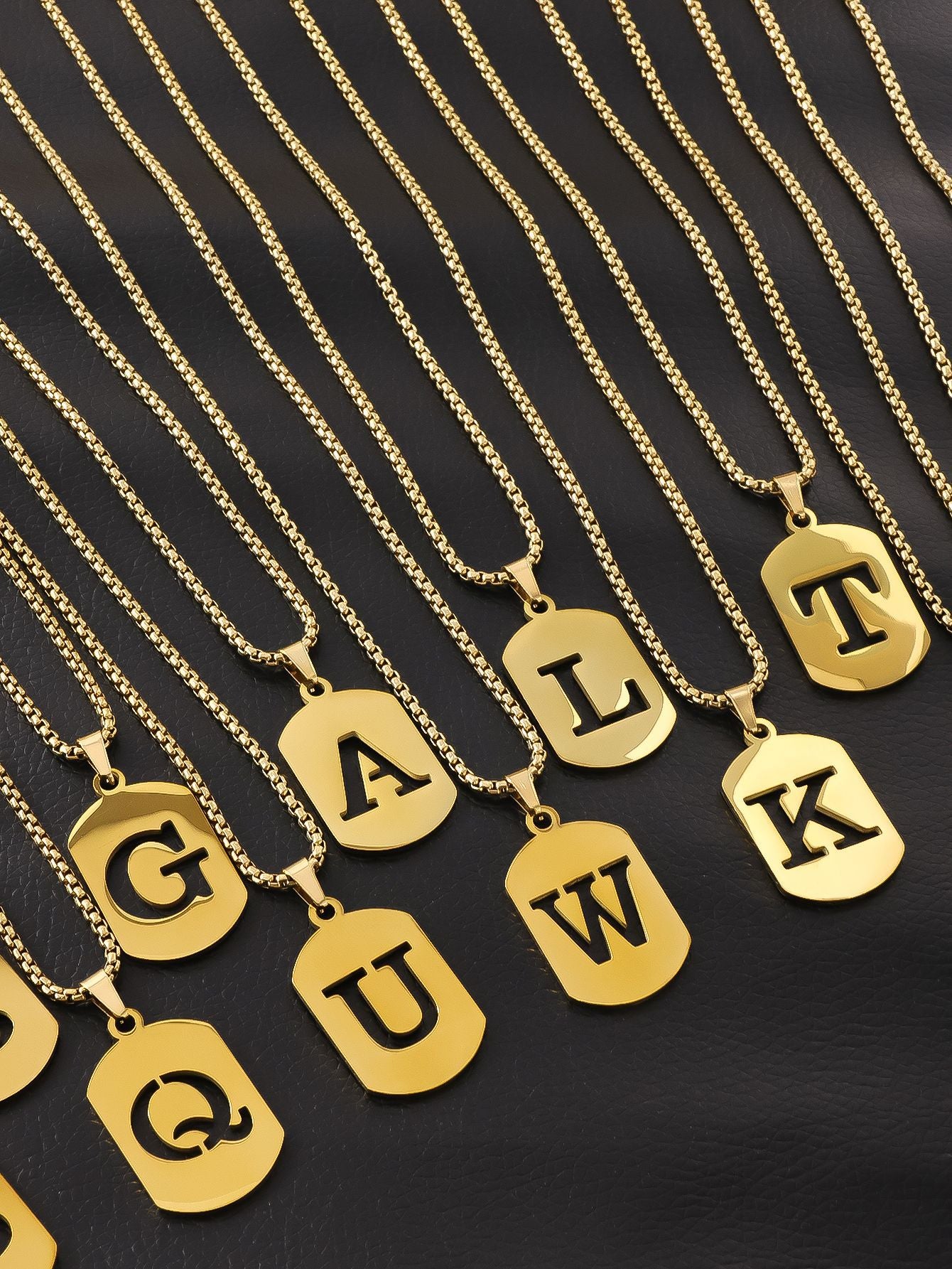 Europe and the United States cross-border hot 26 words English letter necklace fashion temperament Joker exquisite hanging jewelry factory wholesale