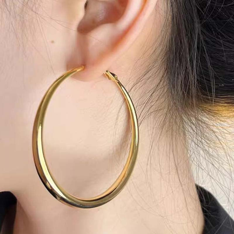 Fashion Explosions European and American Fashion Metal Style Geometry Gap Earrings Large Circle Distinctive Niche All-match Ear Jewelry Women