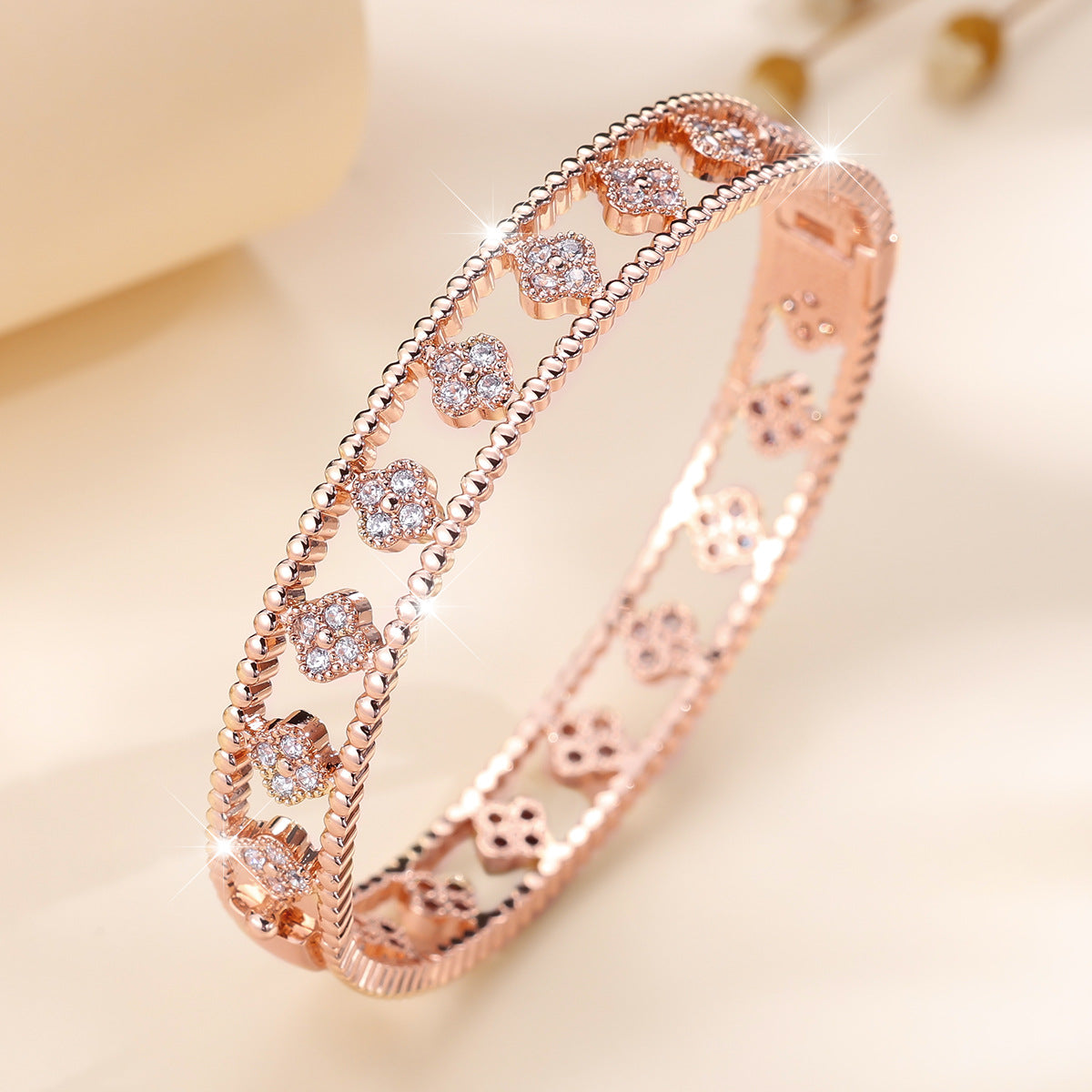 Classic Hollow Four-Leaf Clover Bracelet for Women with Open Clasp and Micro-Inlaid Zircon, a Popular Cross-Border Jewelry Item