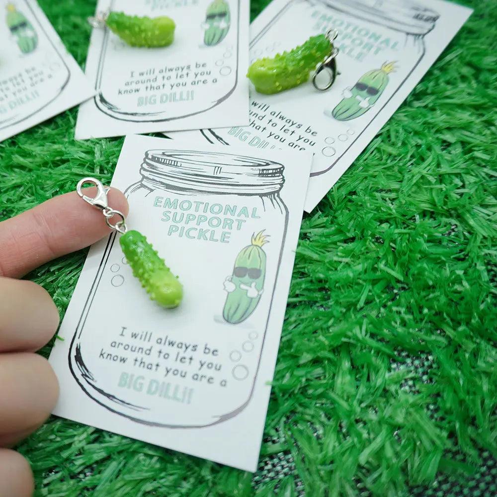 Premium Quality Exquisite Mini Emotional Support Pickle Keychain Pendant – Sparkly 3D Charm for Bags & Car Keys, Cute Versatile Girly Accessory, Thoughtful Creative Gift for Daily Use