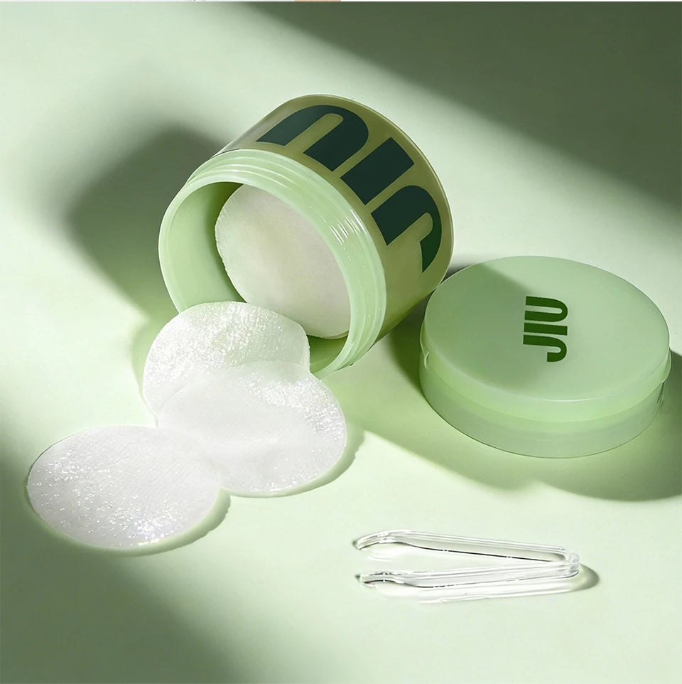 Skincare Anti-Aging, Dark Spot & Wrinkle Minimizing Toner Pads with Snail Mucin, Centella Asiatica, Niacinamide, Peptide Complex